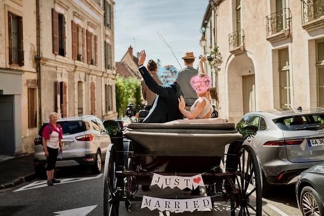 Mariage en calèche en l'Église Saint Sauveur de Bellême